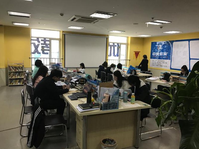 教育咨询行业的成功案例：以客户为中心